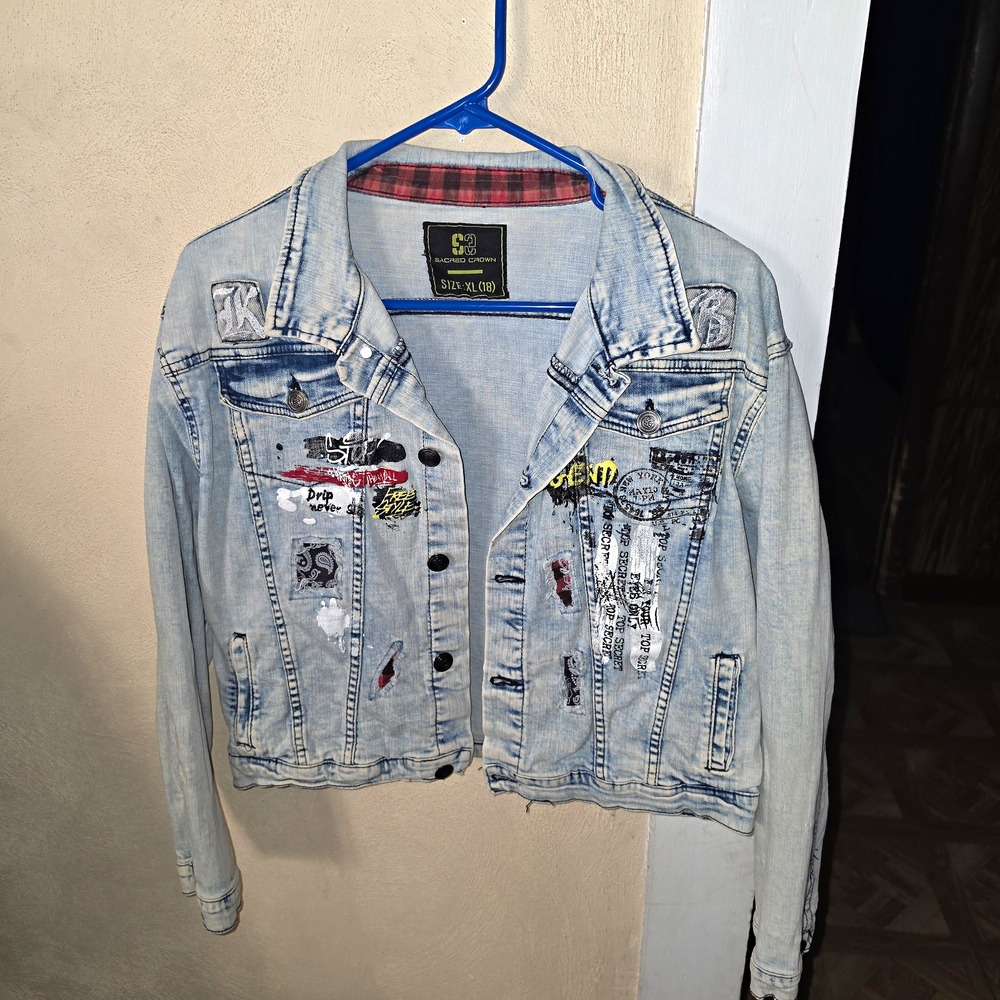 Sacred Crown Kid's Light Wash Distressed Logo Denim Jacket Button Front XL